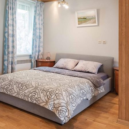 Cozy One Room Apartment With Yard Juodkrantė Extérieur photo