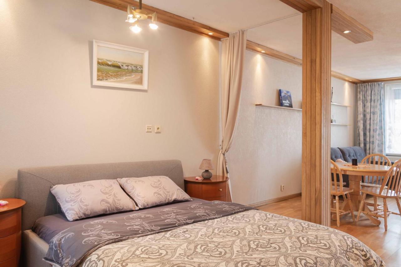 Cozy One Room Apartment With Yard Juodkrantė Extérieur photo