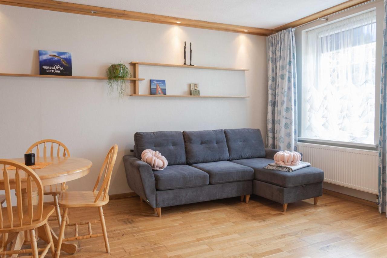 Cozy One Room Apartment With Yard Juodkrantė Extérieur photo